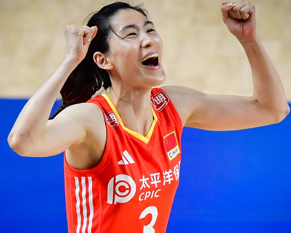 爱游戏2026-波兰逆转土耳其，布鲁诺惊艳四座