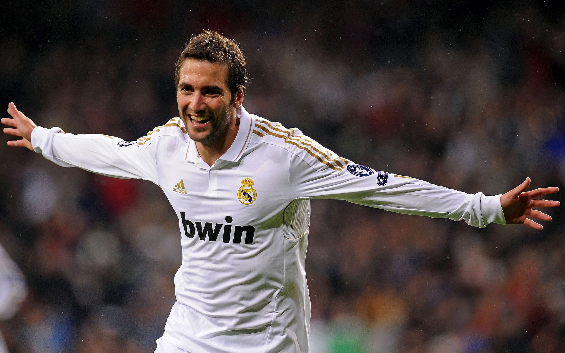 爱游戏tv-F1新赛季揭幕战之夜，拉梅洛完成里程碑