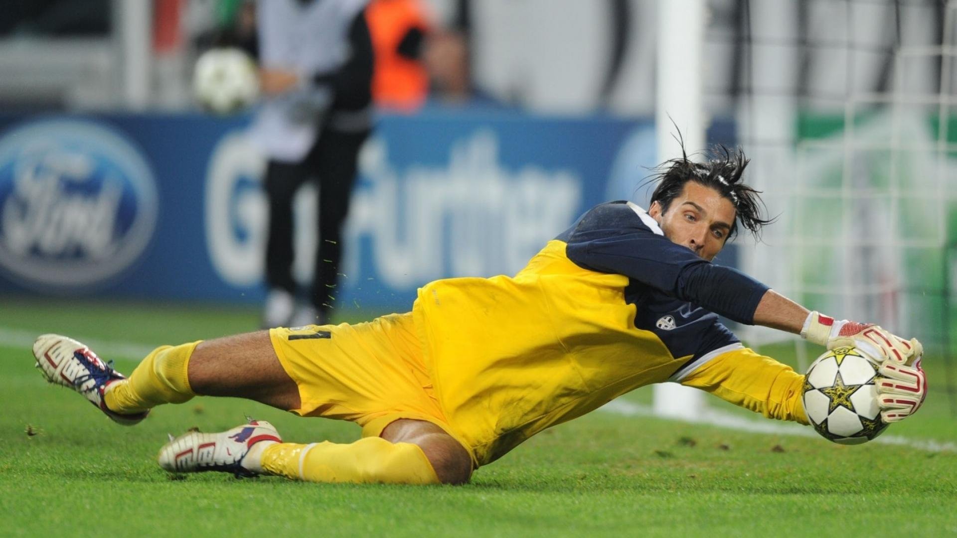 乌拉圭狂飙突进，塔雷米双星闪耀—2026世界杯决赛关键战，天蓝军团横扫丹麦